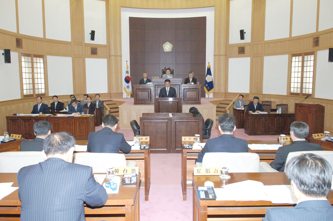제101회 임시회 정병택 행정사회위원장 안 심사결과보고