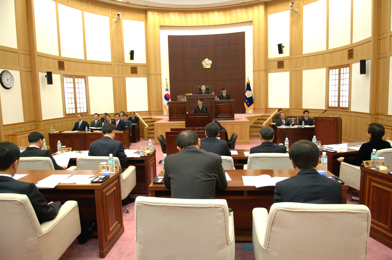 제113회 정례회 김진하 의회사무국장 보고