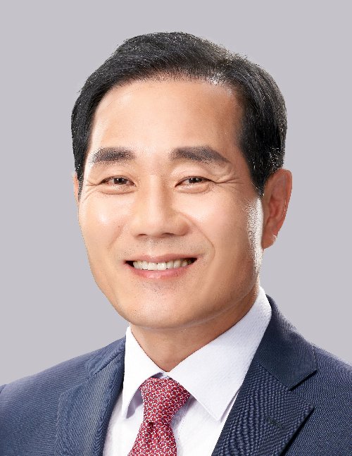권중석